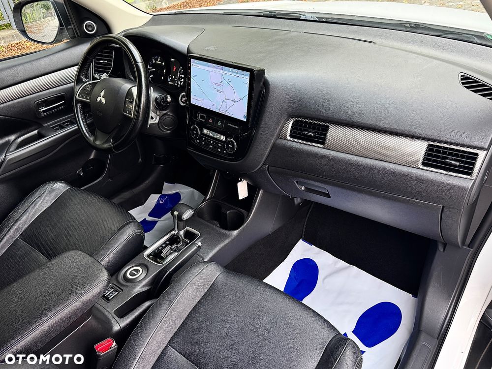 Mitsubishi Outlander 2.2 DI-D 4WD Automatik Top - 19