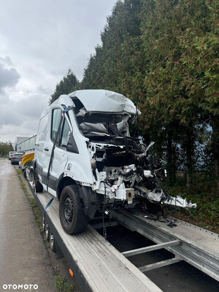 Ford Transit - 3