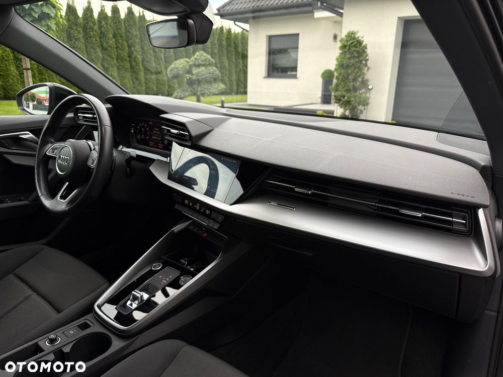 Audi A3 Sportback 40 TFSIe S tronic S line - 27
