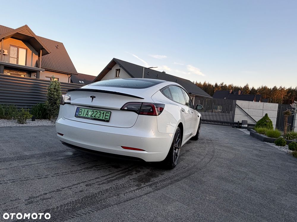 Tesla Model 3 RWD - 18