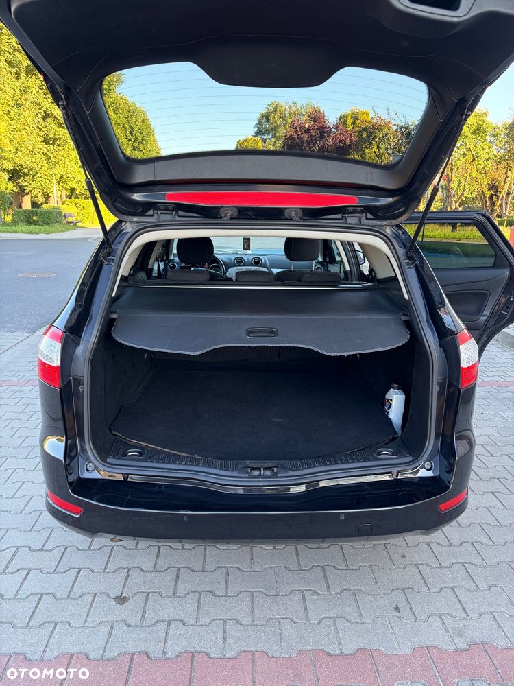 Ford Mondeo 2.0 TDCi Black Magic - 14