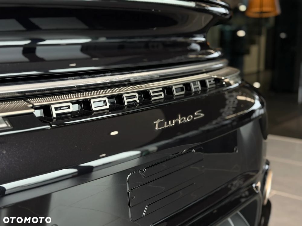 Porsche 911 Turbo S - 15