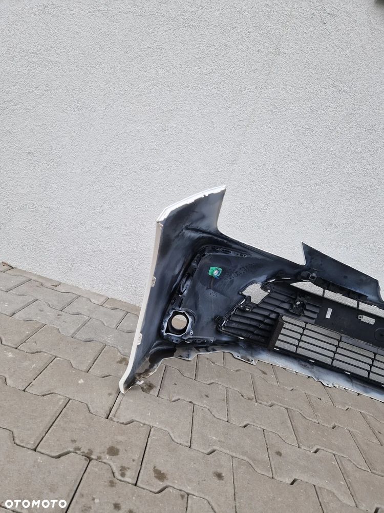 Zderzak Toyota Corolla XII E210 E21 sedan - 13