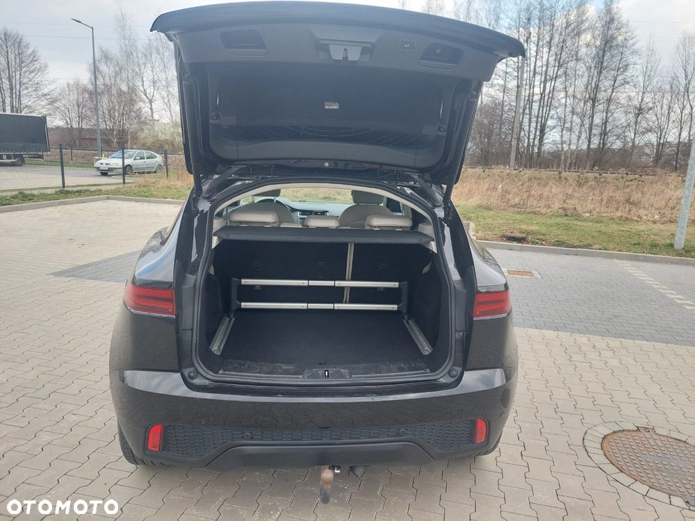 Jaguar E-Pace 2.0 i4D FWD R-Dynamic SE - 15