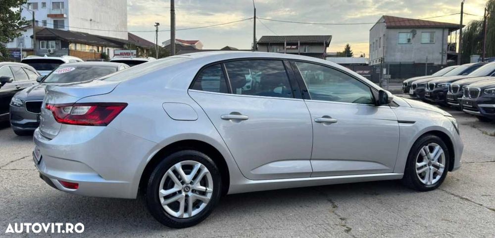 Renault Megane - 9