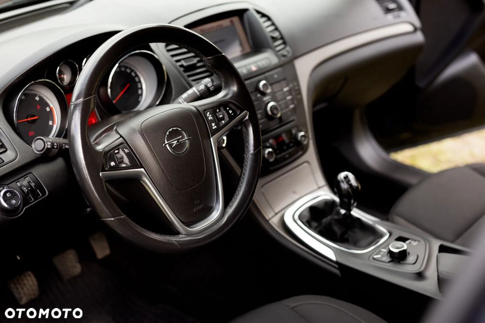 Opel Insignia - 14