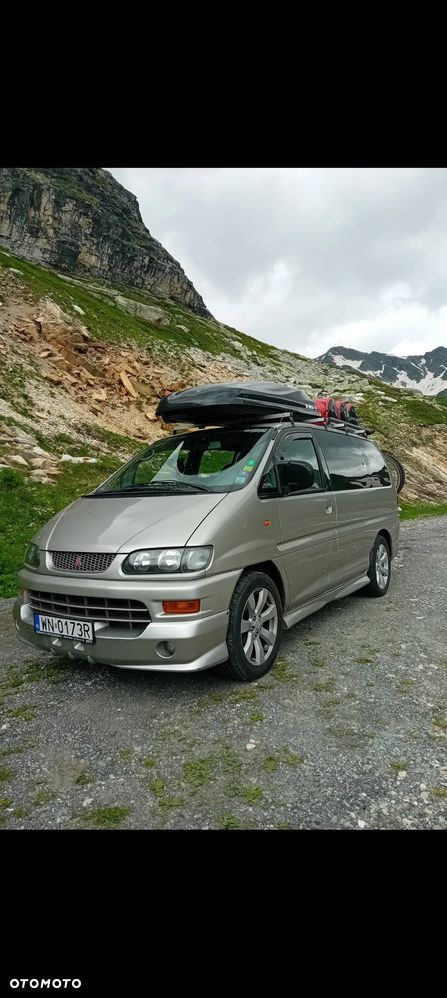 Mitsubishi Space Gear - 6