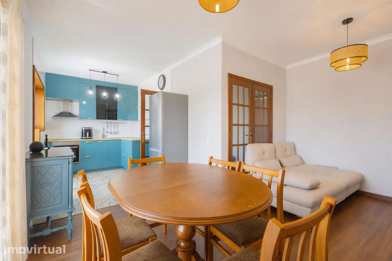 Apartamento T1 Luminoso com Duas Frentes e Terraço nas Devesas - Grande imagem: 5/29