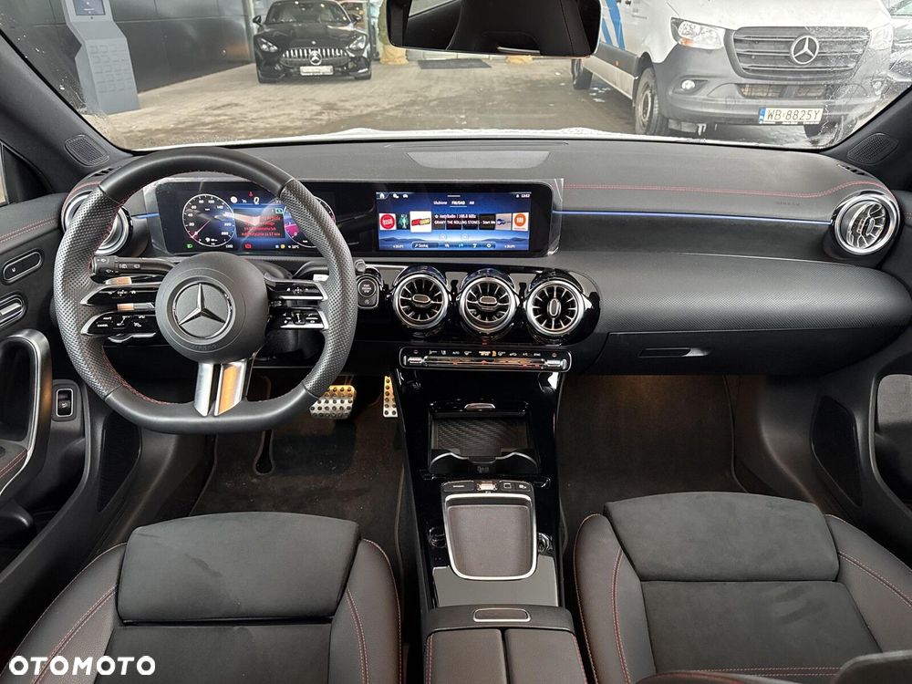 Mercedes-Benz CLA - 14