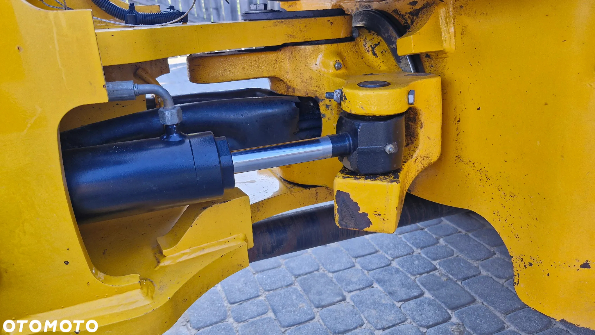 JCB 407 - 10