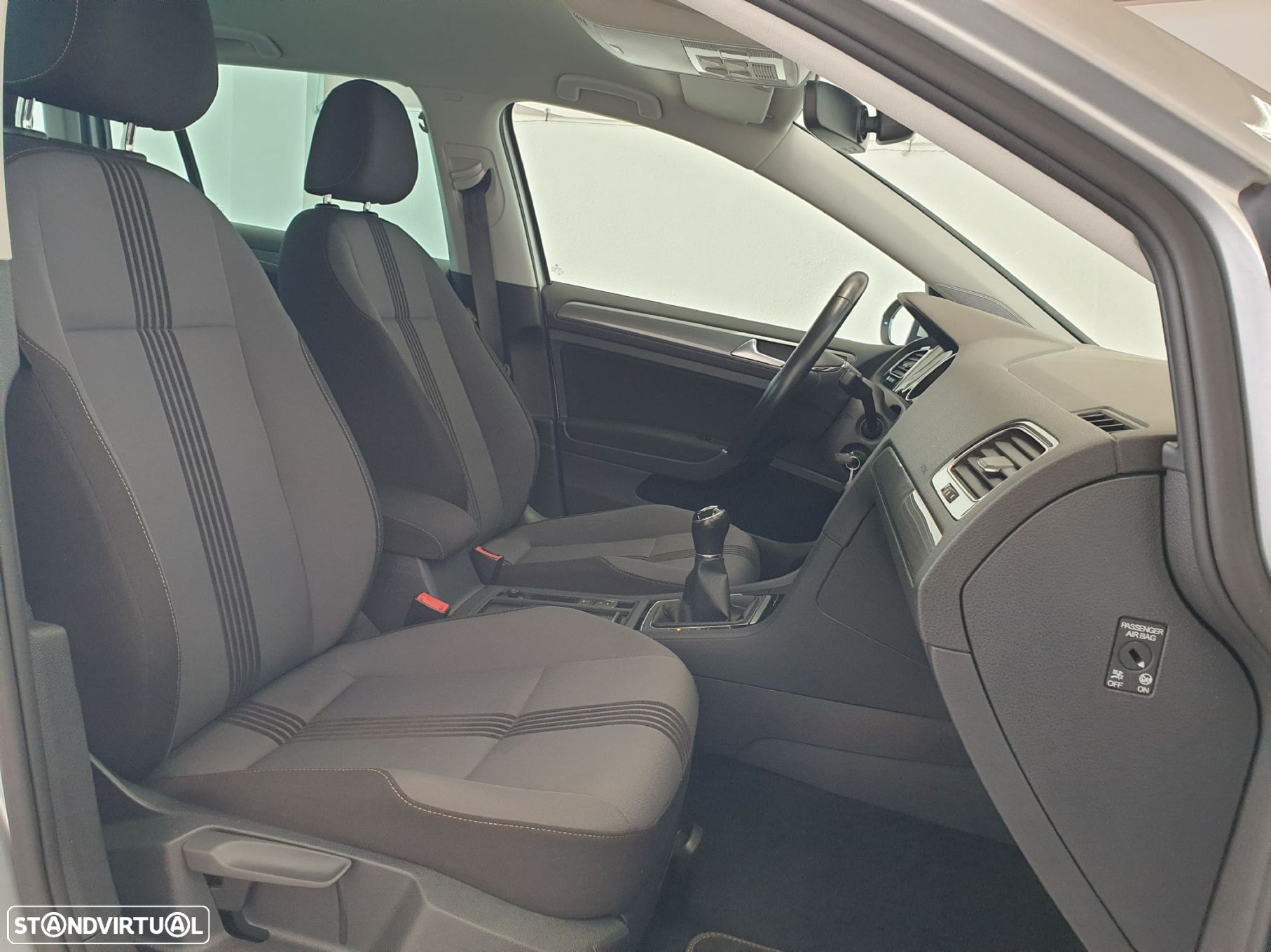 VW Golf Variant 1.6 TDi BlueMotion Allstar - 29