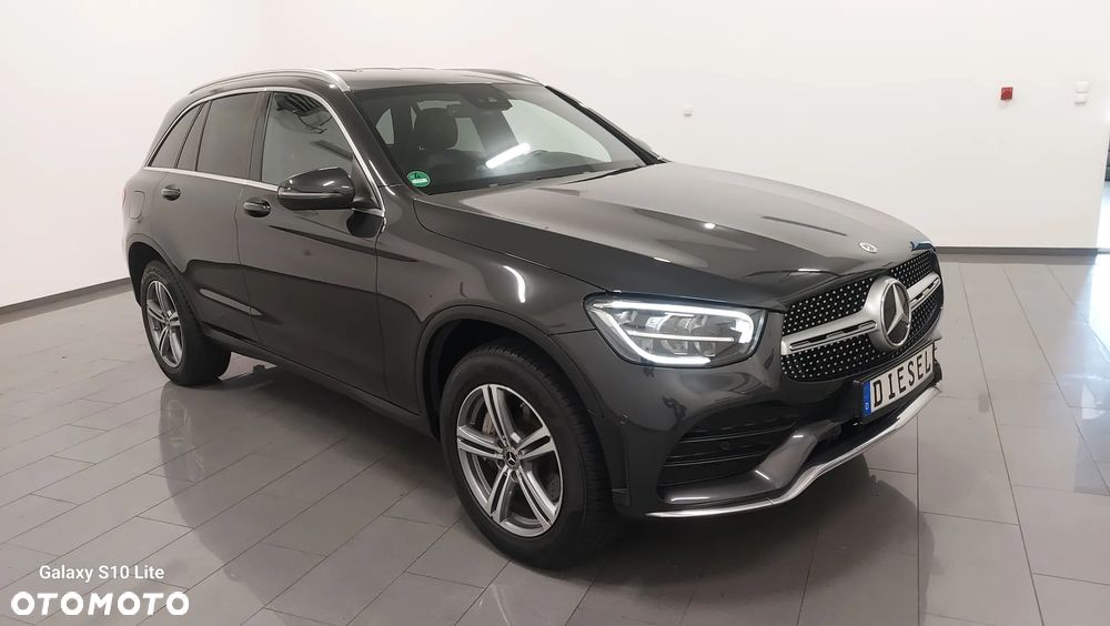 Mercedes-Benz GLC 300 de 4Matic 9G-TRONIC AMG Line Plus - 2