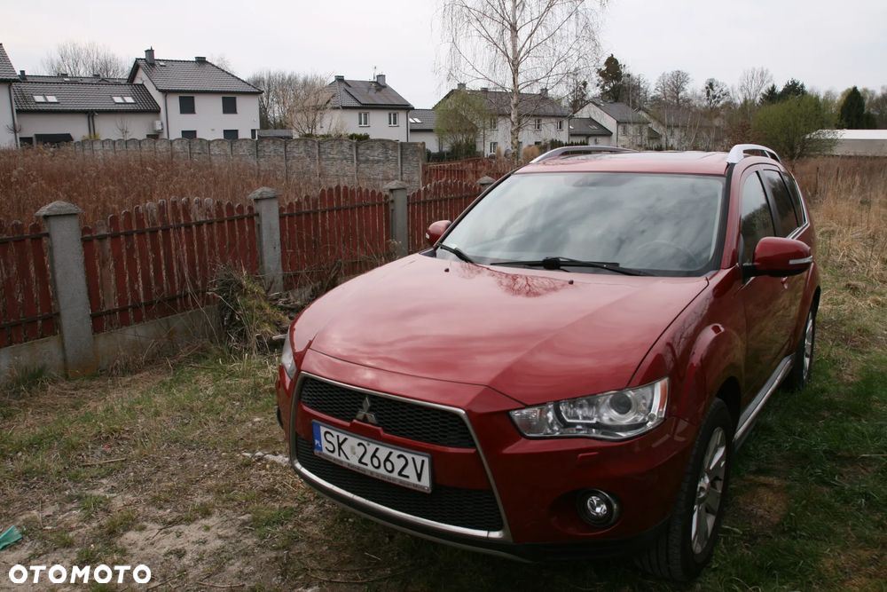 Mitsubishi Outlander 2.0 DID Instyle - 1