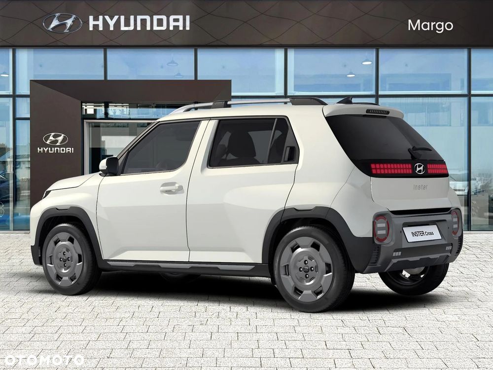 Hyundai Inster 49kWh Cross Smart - 4