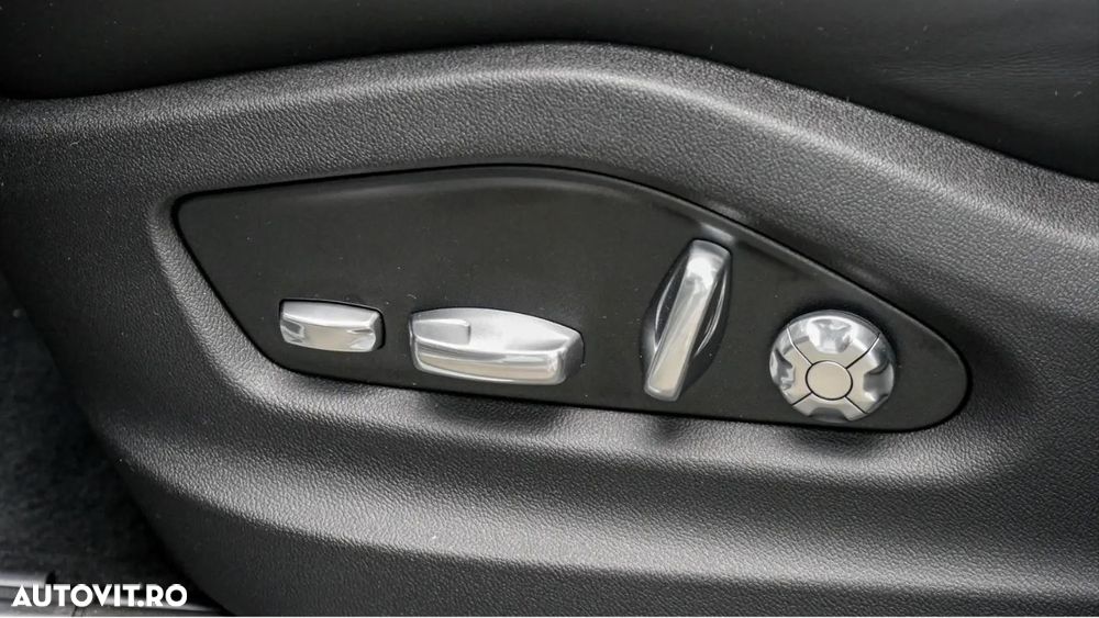 Porsche Cayenne - 12