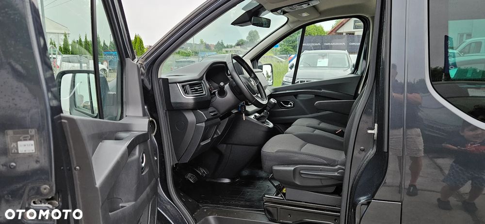 Renault Trafic 2.0 dCi - 21