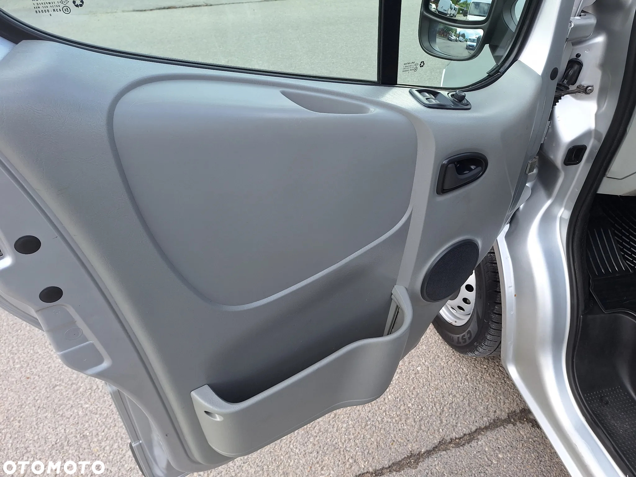 Opel Vivaro - 13