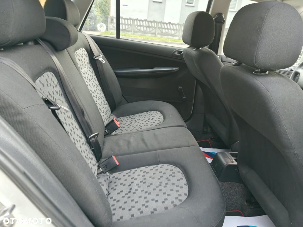 Skoda Fabia 1.4 16V Elegance - 8