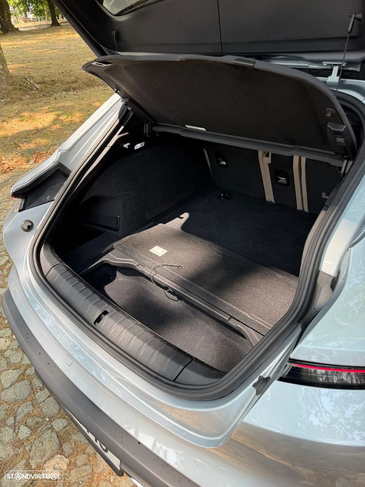 Porsche Taycan Cross Turismo 4 - 50