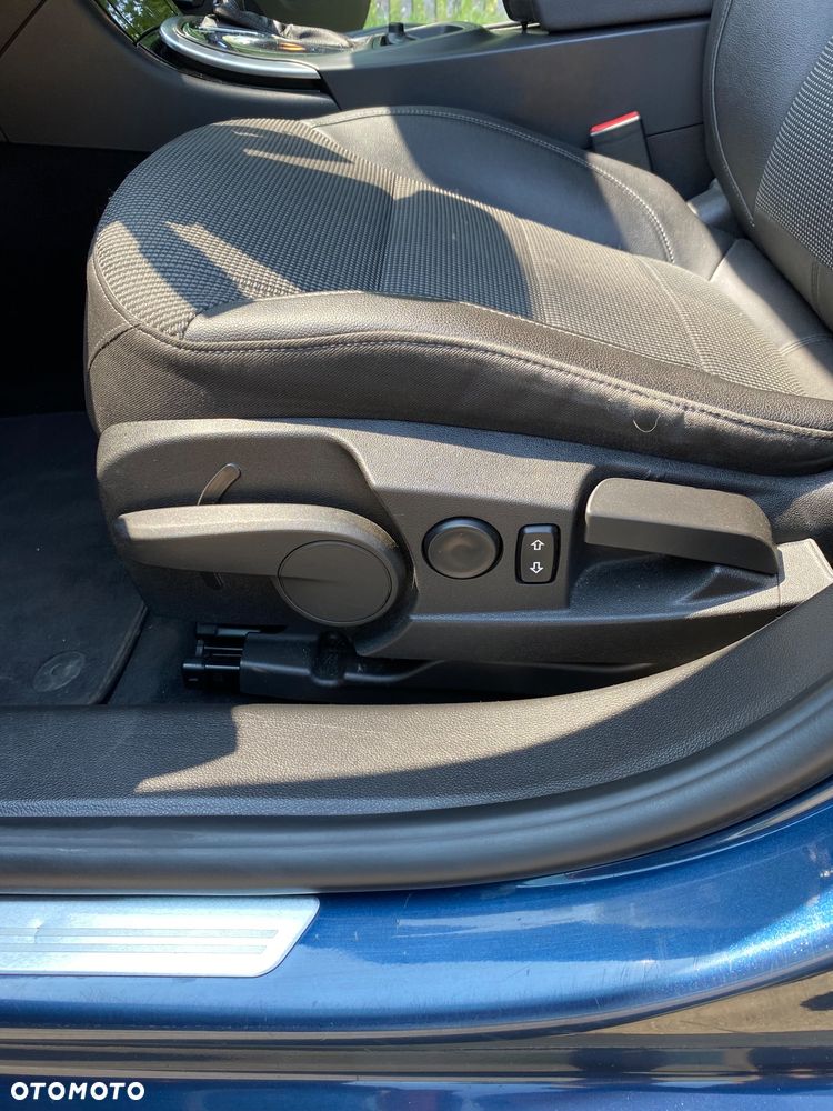 Opel Insignia 2.0 T Cosmo - 11