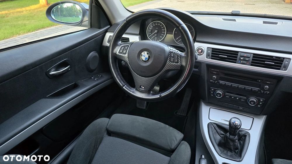 BMW Seria 3 320d DPF - 23