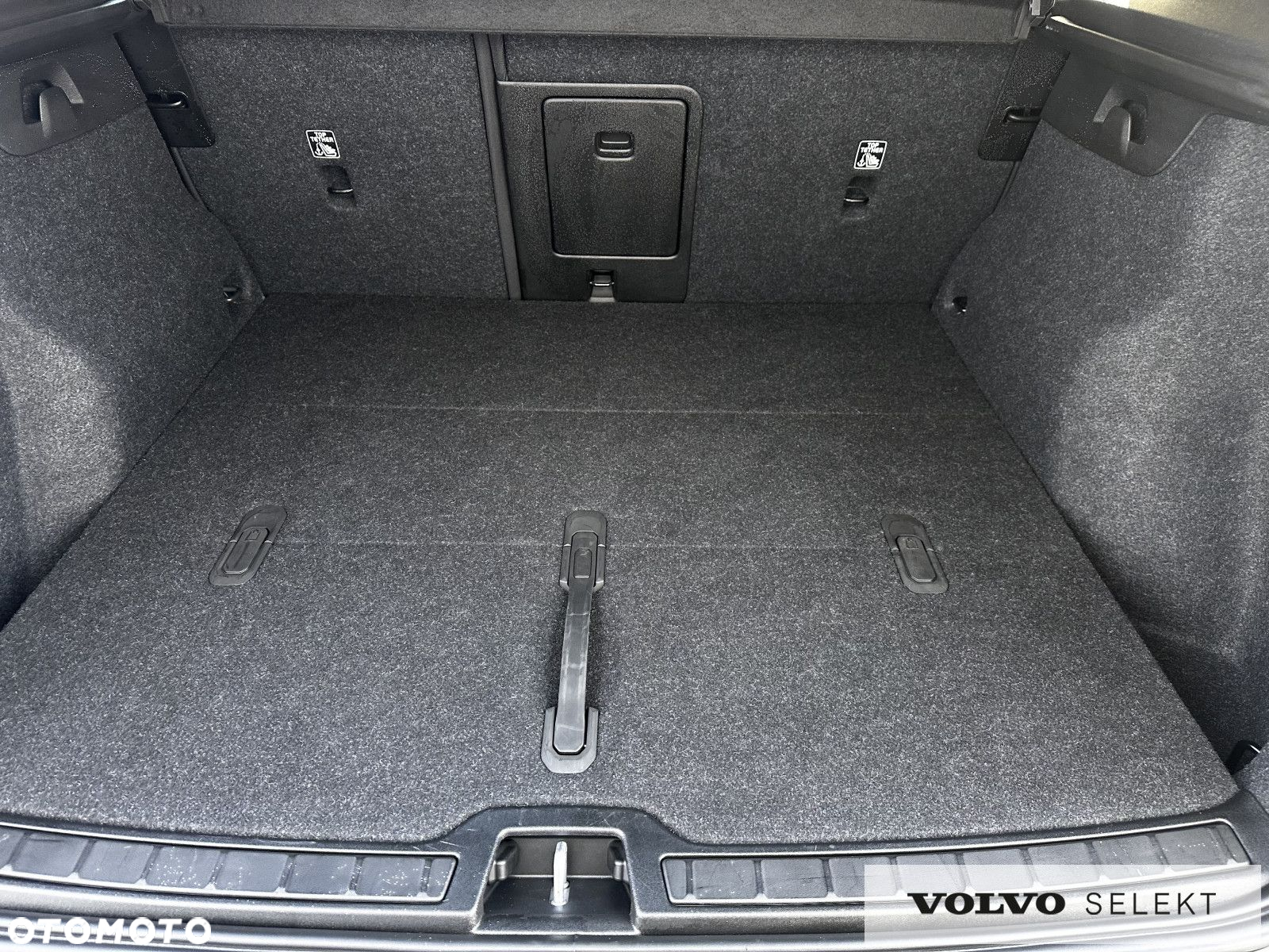 Volvo XC 40 - 24