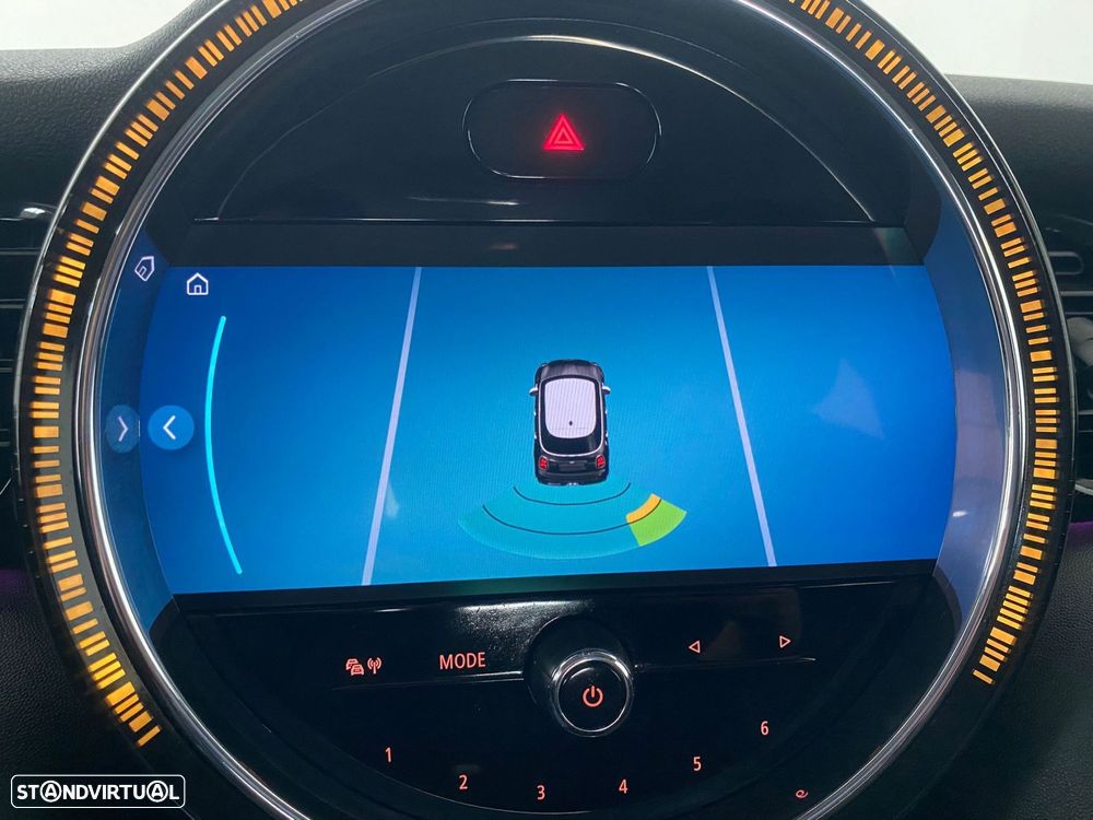 MINI 5 Portas Cooper Auto - 22