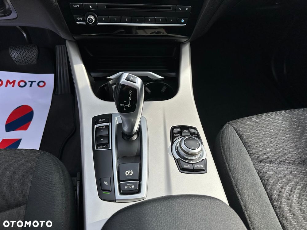 BMW X3 sDrive18d Advantage - 36