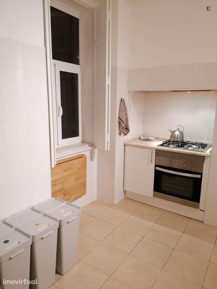 Quarto - localizado em Bairro Alto Lisbon - Grande imagem: 4/12