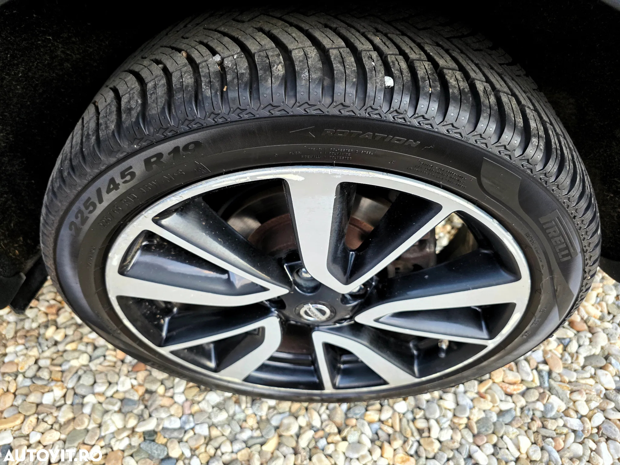 Nissan Qashqai 1.6 DCI Start/Stop Tekna - 27