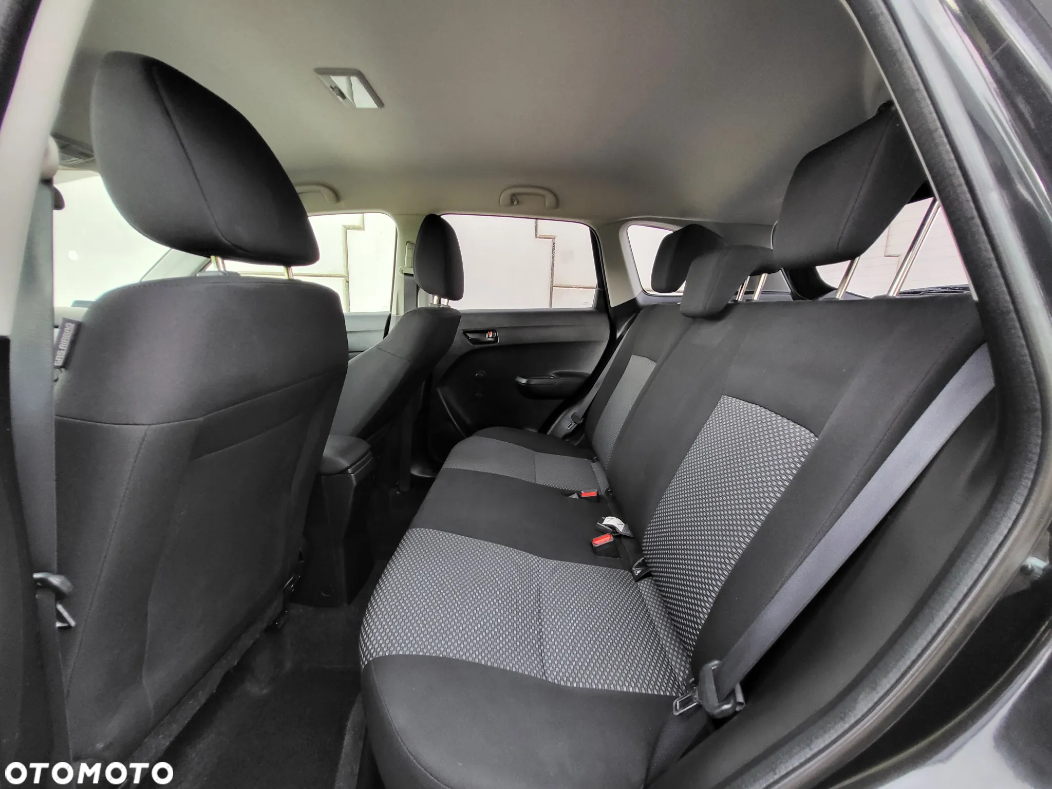 Suzuki Vitara 1.6 Comfort 4WD - 18