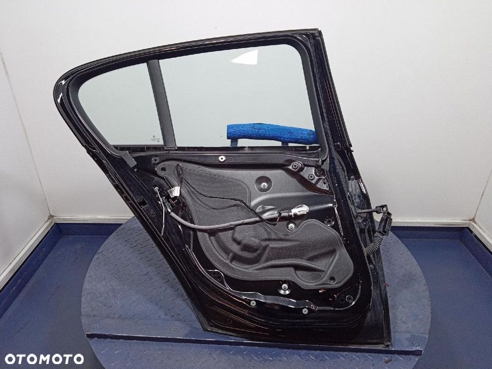BMW 1 F20 DRZWI TYŁ LEWE 668  SCHWARZ  II - 1