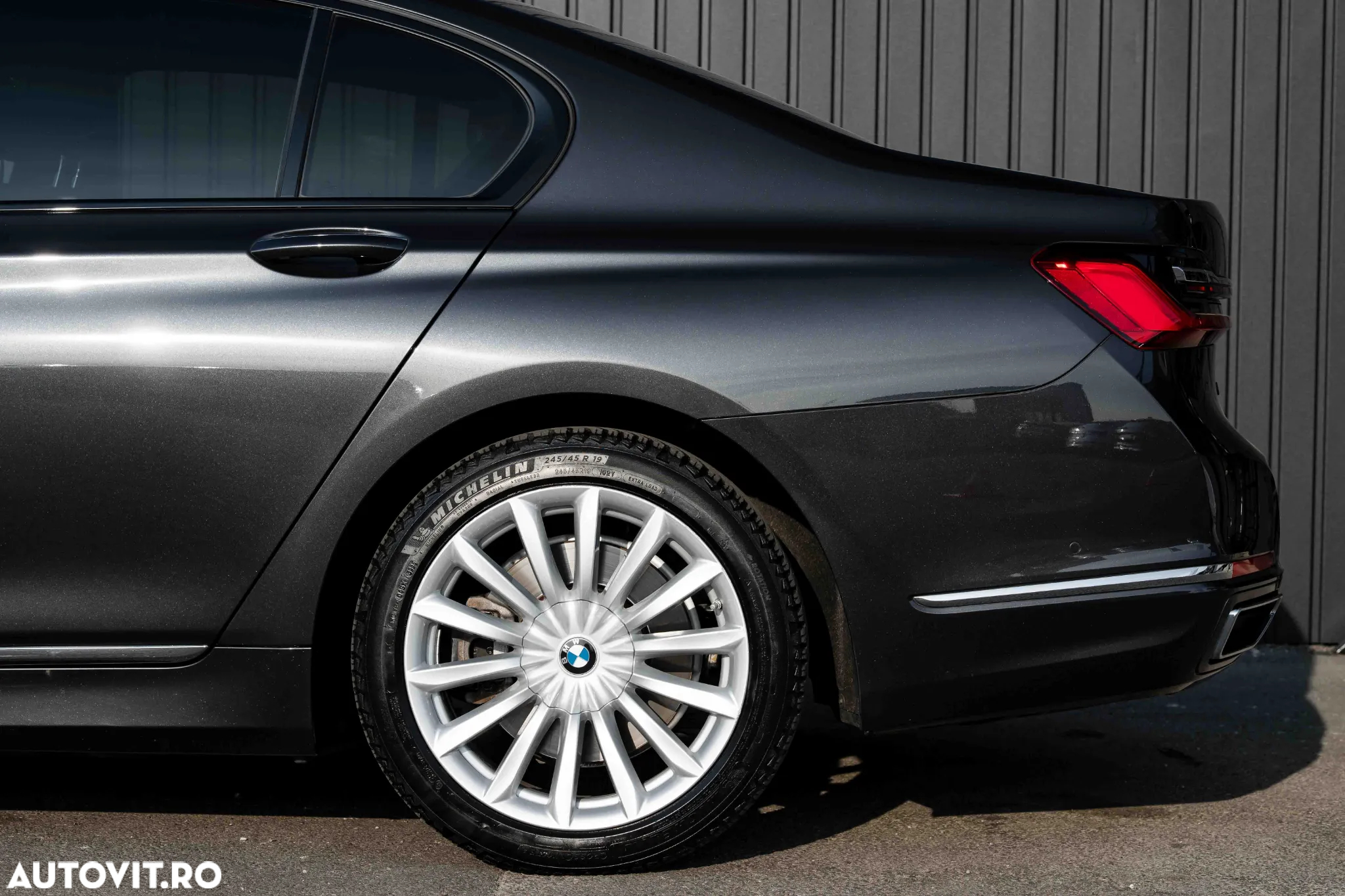 BMW Seria 7 730d - 14