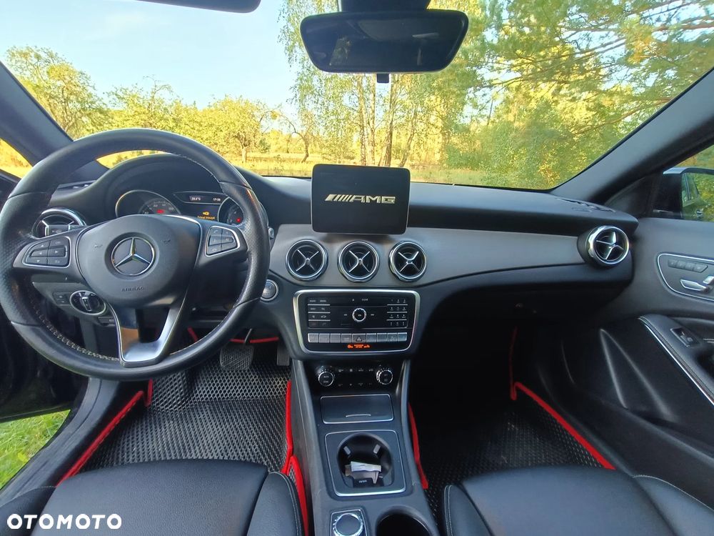 Mercedes-Benz GLA 250 4-Matic AMG Line - 6