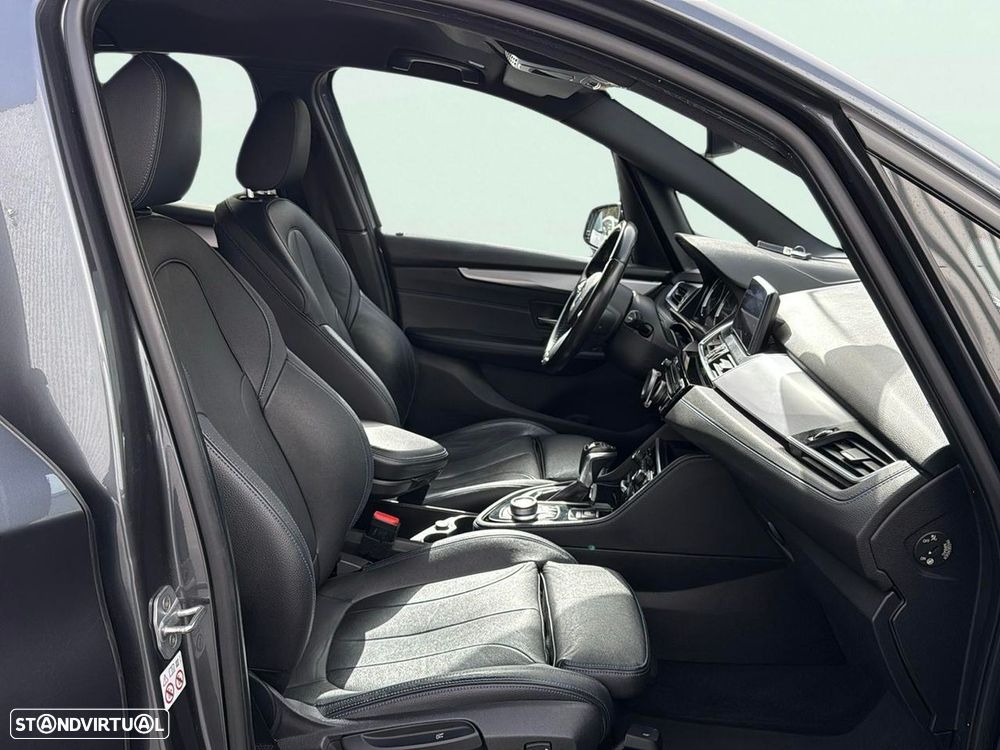 BMW 225xe Active Tourer - 14