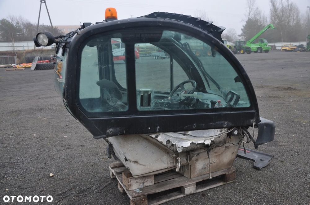 Kabina Manitou MLT 630 - 4