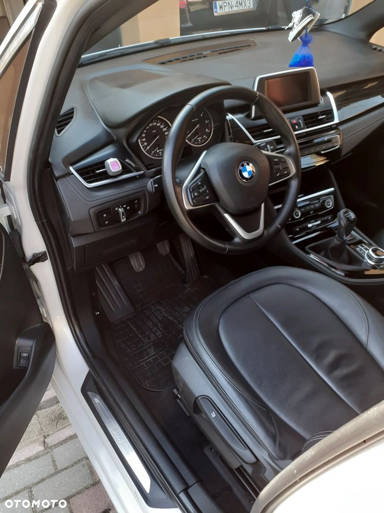 BMW Seria 2 216d Luxury Line - 31