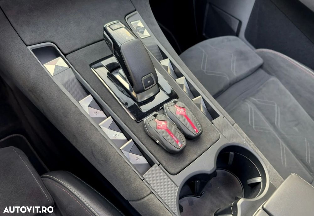 DS Automobiles DS 7 Crossback - 10