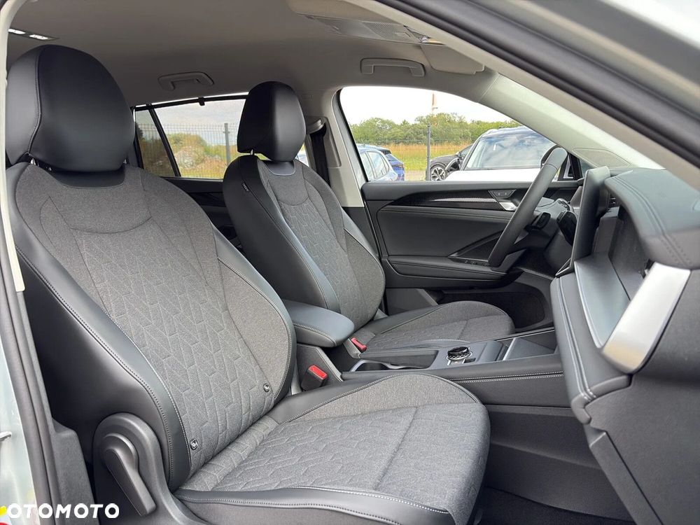 Volkswagen Tayron 1.5 eTSI mHEV Life Plus DSG - 21