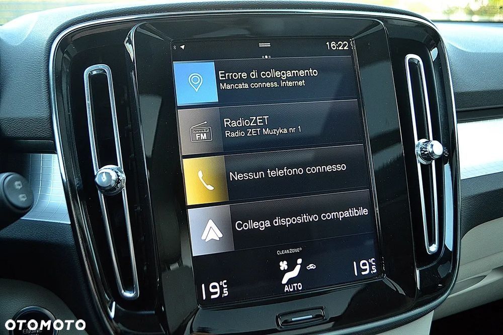 Volvo XC 40 T3 Momentum - 18