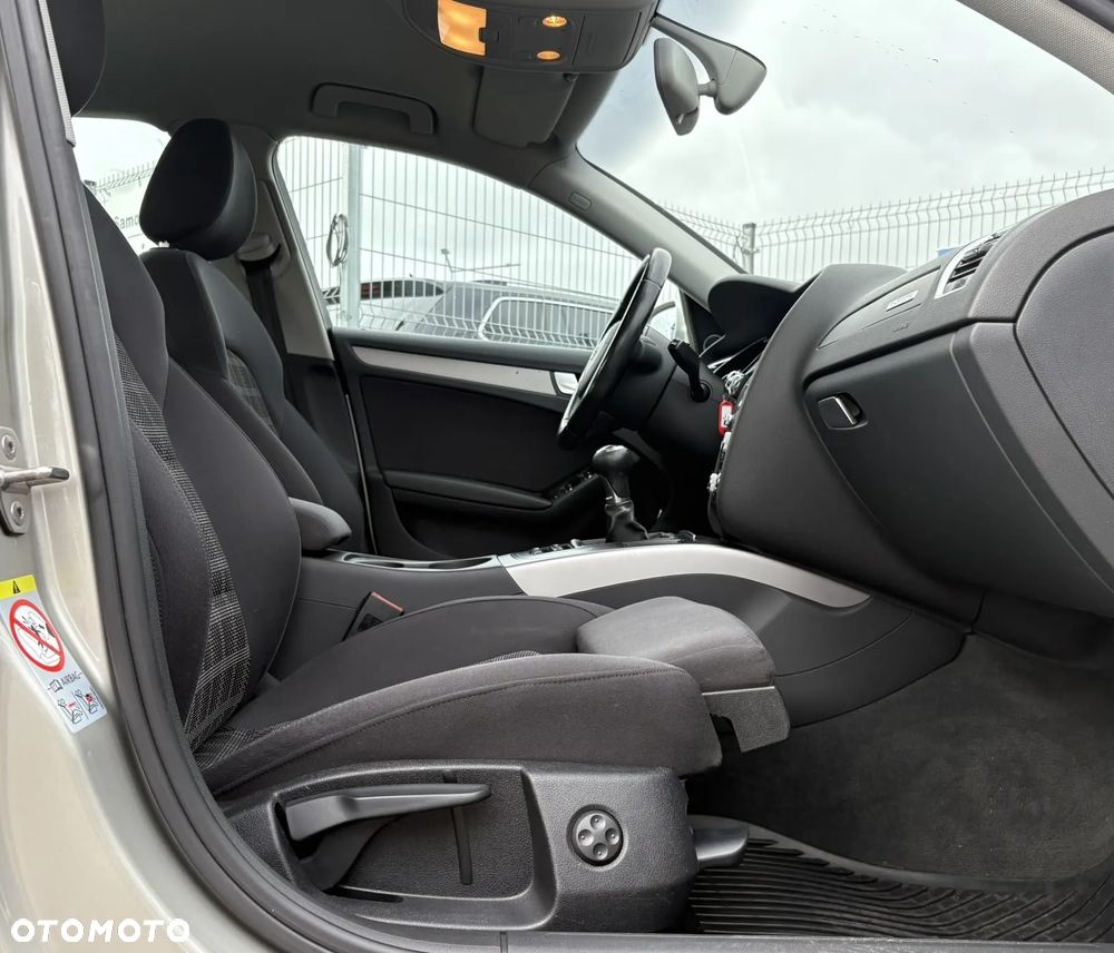 Audi A4 - 25