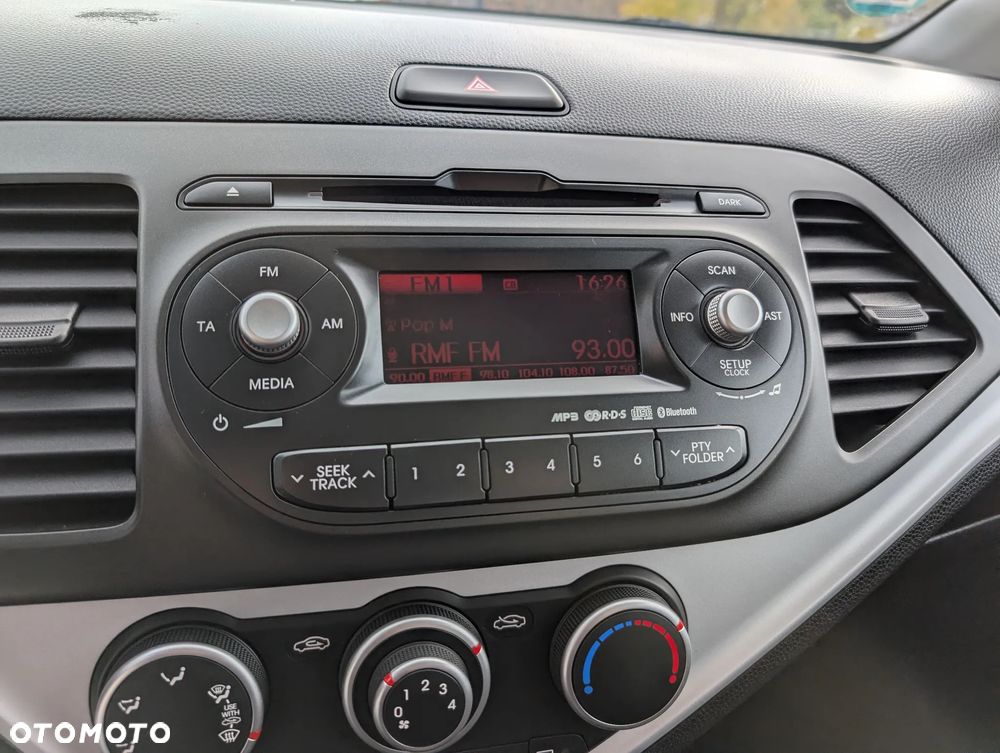 Kia Picanto 1.0 Fifa World Cup Edition - 19