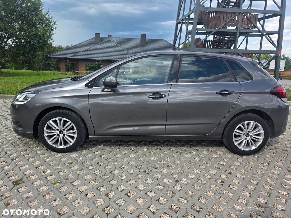 Citroën C4 e-HDi 115 ETG6 Exclusive - 15