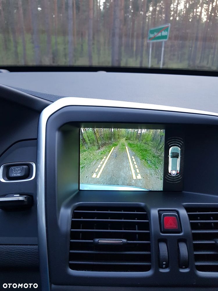 Volvo XC 60 D4 Geartronic Momentum - 19