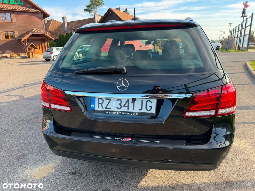 Mercedes-Benz Klasa E - 21