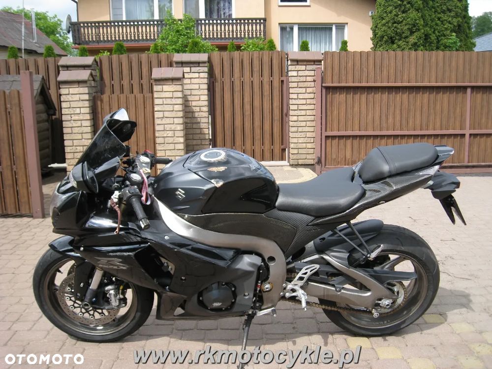 Suzuki GSX-R - 6