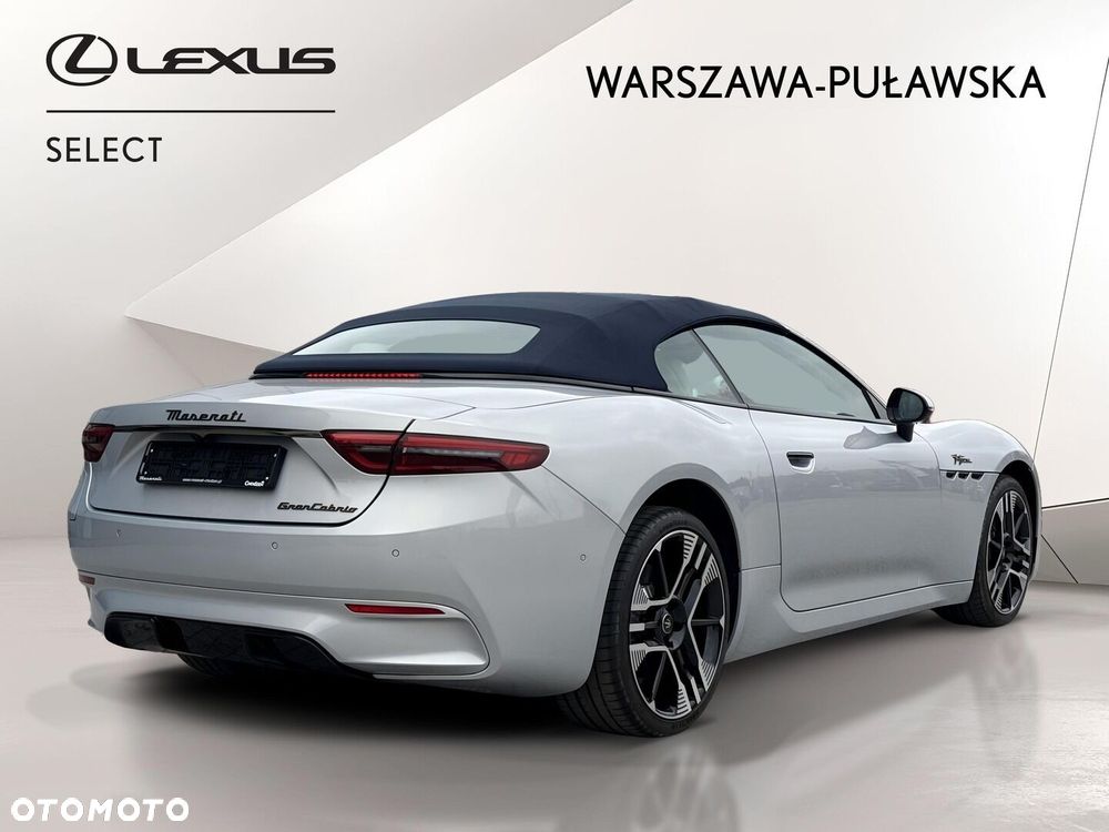 Maserati GranCabrio - 5