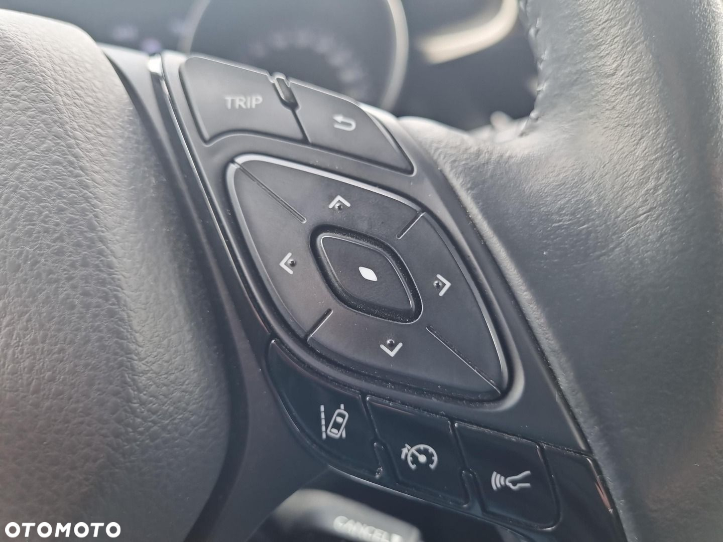 Toyota C-HR - 18