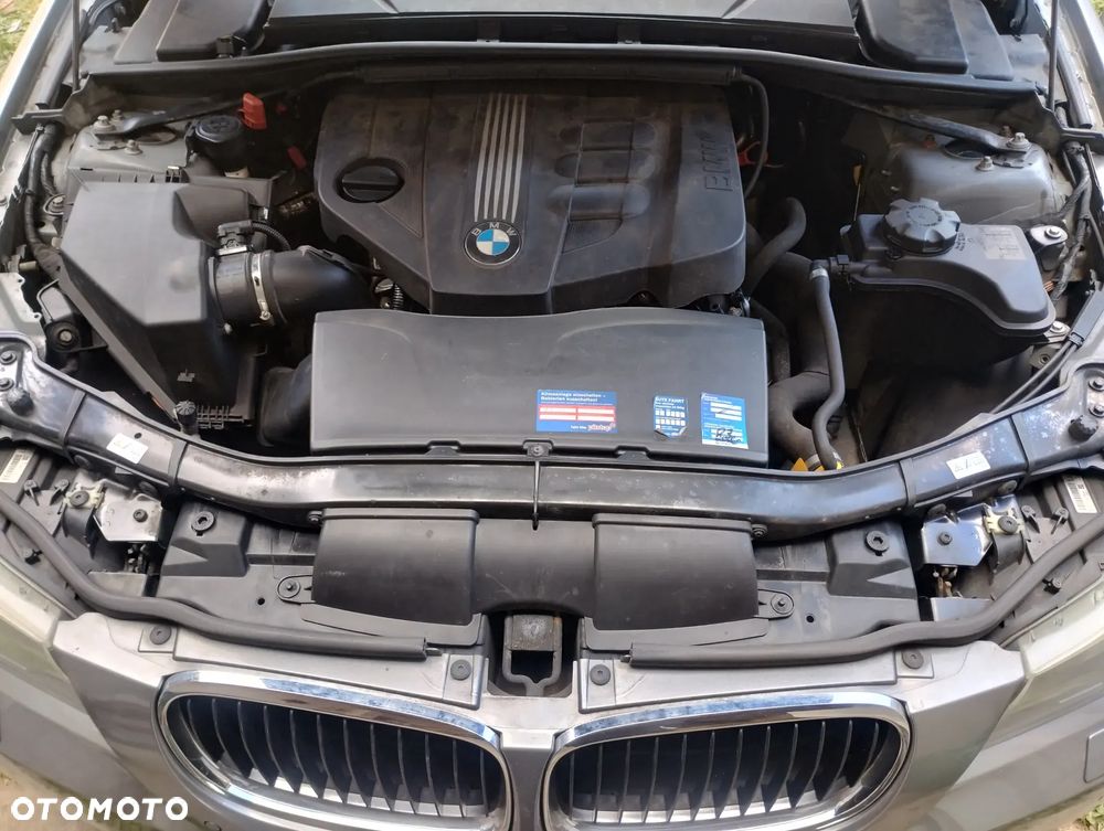 BMW Seria 3 - 16