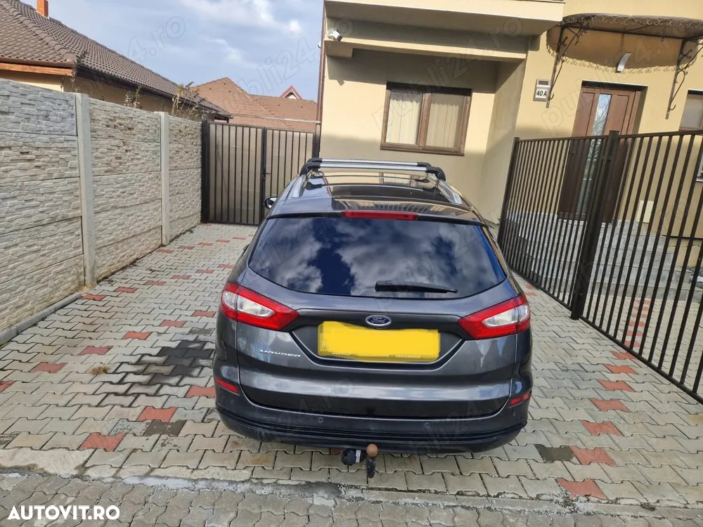 Ford Mondeo 2.0 TDCi Powershift Business Class - 4